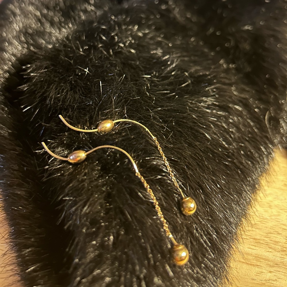 🐝 14k GOLD CHAIN EARRINGS